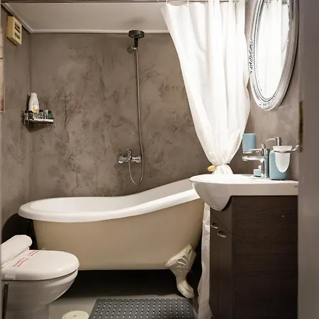 Koukaki Urban Retreat, Steps From The Acropolis *