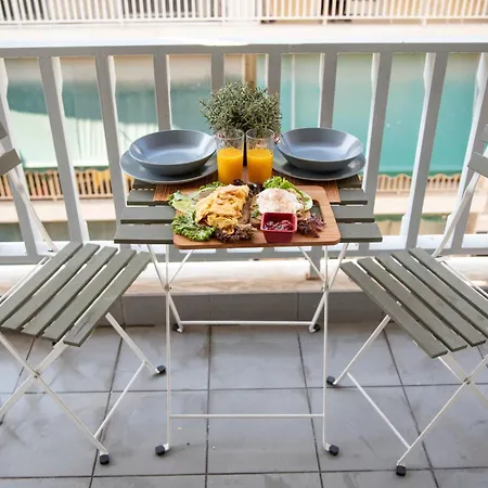 Koukaki Urban Retreat, Steps From The Acropolis Apartment *